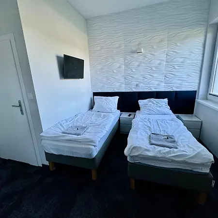 Lesny Hotel *